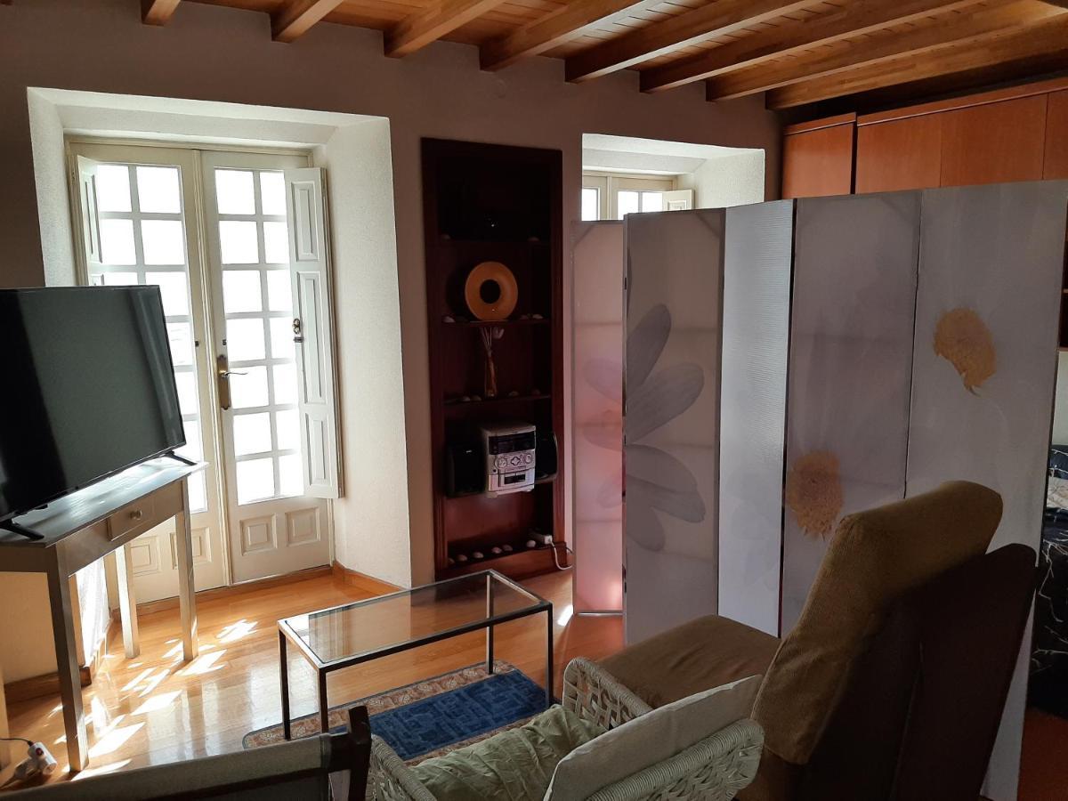 Alquiler De Apartamento En El Centro De Viveiro Esterno foto